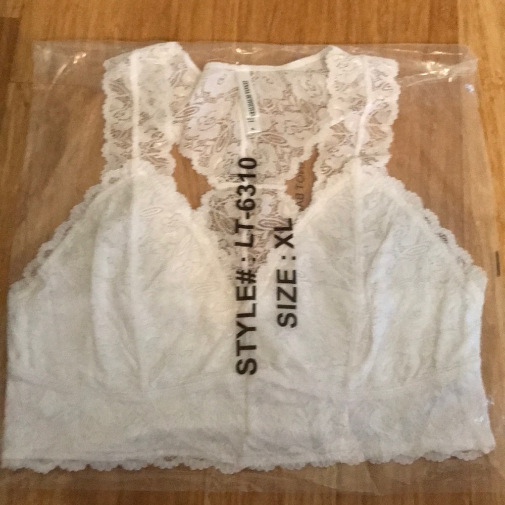 White Bralette - Picture 2 of 4